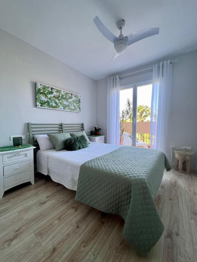 Suite Bonalba Alicante Exteriör bild